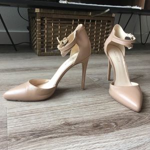 Nude heels- Nine West